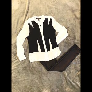 BCBGMaxazria XXS Black & White Button Down Shirt